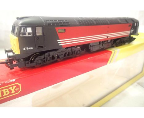 Hornby R2677 Class 47 Virgin Railways in very good - excellent condition 47844. P&amp;P Group 1 (£14+VAT for the first lot an
