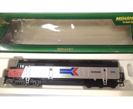 Mehano HO scale EMD 45, Amtrak in very good condition, boxed. P&amp;P Group 1 (£14+VAT for the first lot and £1+VAT for subse