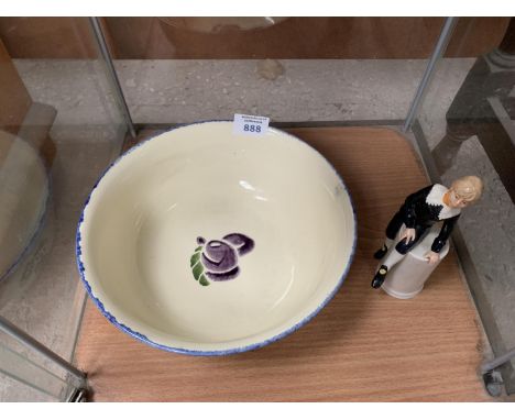 A POOLE POTTERY CERAMIC FRUIT BOWL TOGETHER WITH ROYAL DOULTON 'LITTLE LORD FONTLEROY' FIGURE (SECOND) (2) 