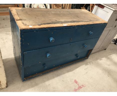 A VINTAGE PAINTED PINE CHEST OF THREE DRAWERS (FOR RESTORATION) 