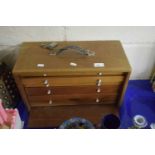 Union travelling wooden tool chest