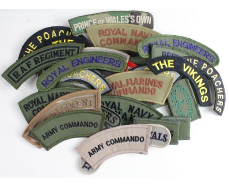 Cloth Shoulder Title Badges: British Army modern embroidered  shoulder title badges all in excellent condition.  (approx 30).