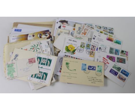 Pacific Islands covers, noted Fiji, Gilbert and Ellice Islands (with inter-island mail), Kiribati, Nauru, New Caledonia, Papu