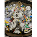 250 PIECE MIXED DIY COMPONENTS LOT (CAN INCLUDE TAPE, PACKS OF SCREWS, PACKS OF PLUGS, WIRE ETC R3/