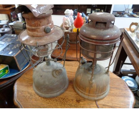 2 Vintage Storm lamps                
