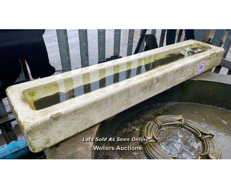 A GLAZED PORCALENE TROUGH, 146CM (L) X 30CM (W) X 15CM (H)