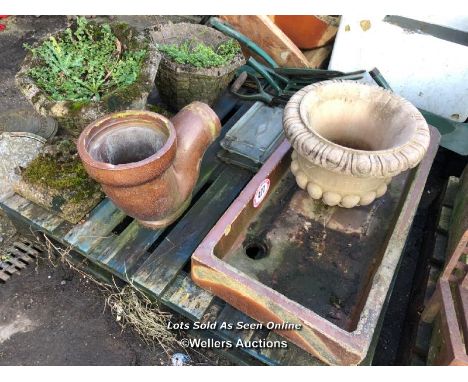 PALLET WITH GLAZED TROUGH AND PLANTER