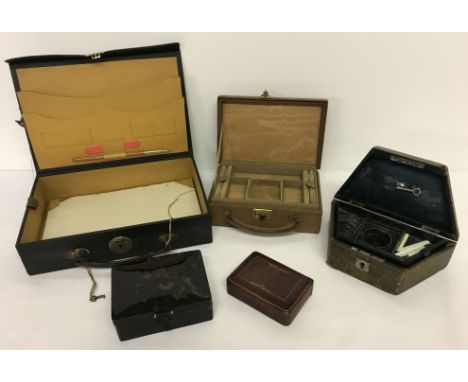 5 vintage cases and boxes. A leather stationery carry case with interior compartments, blotter &amp; key a leather jewellery 