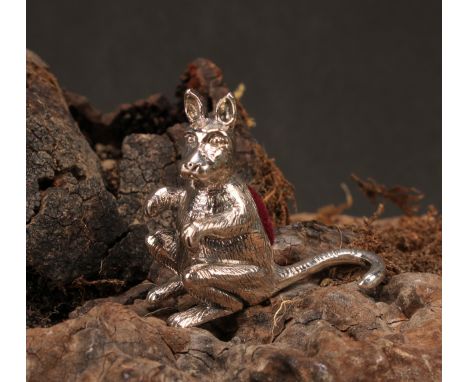 A silver novelty pin cushion, as a kangaroo, marked STERLING, 3cm high 