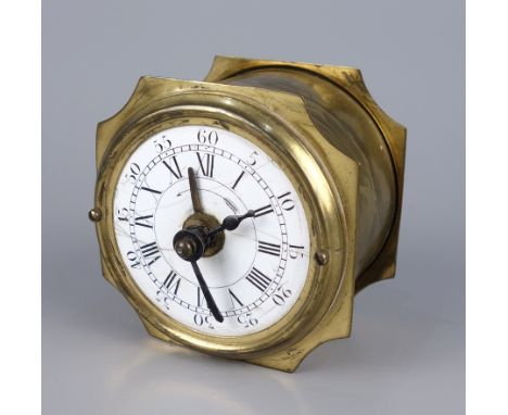 Kurzpendel- Wecker, um 1900, Messinggehäuse, H*B*T: 7,2*7*7cm, Emaillezifferblatt (gerissen), läuft, rückseitig Herstellerbez