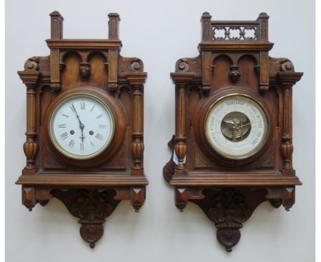 Paar Wanduhr und Barometer, bretonisch, um 1880, reich beschnitztes Nussbaumgehäuse mit Rollwerkzier und seitlichen Vollsäule