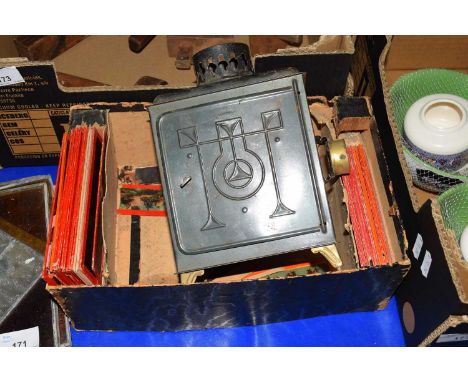 VINTAGE MAGIC LANTERN COMPLETE WITH SLIDES AND ORIGINAL BOX