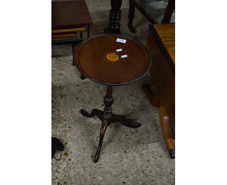 EDWARDIAN MAHOGANY WINE TABLE WITH CIRCULAR TOP RAISED ON TURNED COLUMN AND TRIPOD BASE