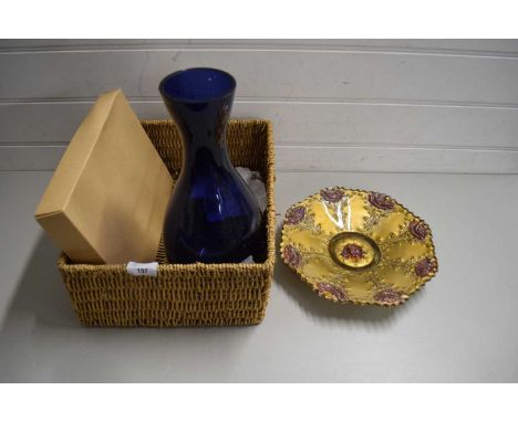 BASKET CONTAINING GILT DECORATED PLATE, BLUE GLASS VASE AND OTHER ITEMS