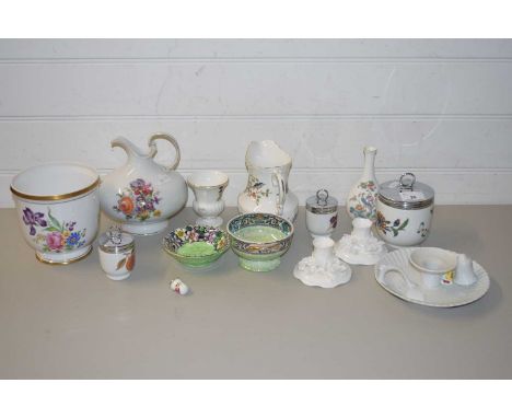 MIXED LOT CERAMICS TO INCLUDE CROWN STAFFORDSHIRE CANDLESTICKS, JARDINIERE, AYNSLEY PEMBROKE JUG, ROYAL WORCESTER EGG CODDLER
