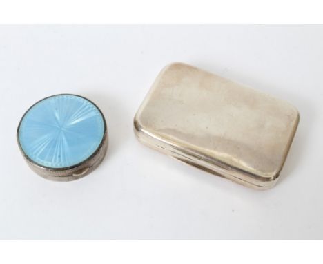 George III silver snuff box of plain rectangular form, with silver gilt interior (London 1804), Samuel Pemberton, together wi