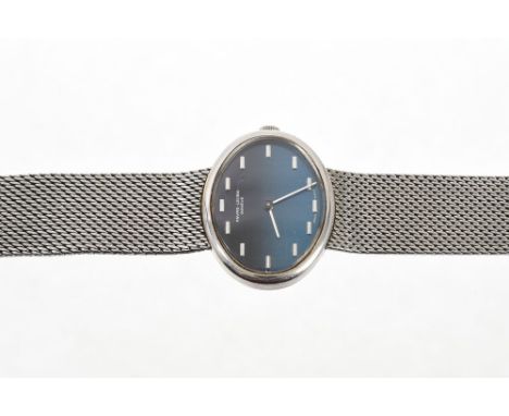 1970s gentlemen's Favre-Leuba Genève stainless steel wristwatch with manual-wind movement, oval blue dial with baton hour mar