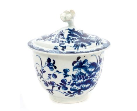 18th century Worcester blue and white Mansfield pattern sucrier and cover, circa 1765, with flower knop - blue crescent mark,