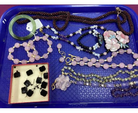 An Assortment of Hardstone Jewellery, to include "925" panel bracelet, beaded necklace with matched bracelet and earrings, ba