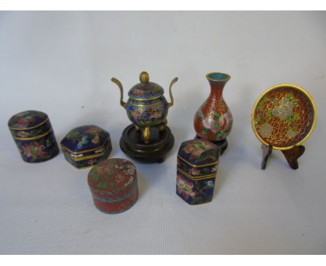 7 Small items of cloisonn� including 4 trinket pots