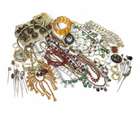 Collection of vintage jewellery, including earrings marked Trifari,&nbsp;a gold plated Victorian Mourning brooch (af) with pi