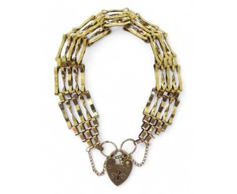 A 9ct gold gate bracelet with heart shaped clasp 21cm, weight 11.1gms Condition Report:Available upon request