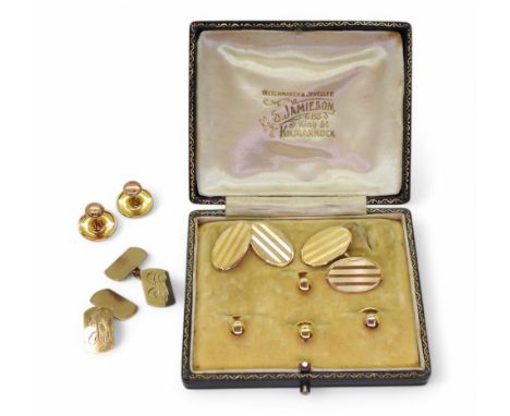 Two pairs of 9ct gold vintage cufflinks, and six 9ct gold shirt studs weight all together 14.8gms Condition Report:Available 
