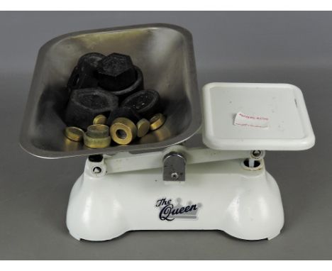 Set of vintage white Fereday Weylux 'The Queen' kitchen weighing scales; together with sixteen weights