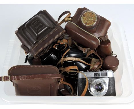 Vintage photography: large collection of 35mm cameras, light meters etc