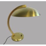 Midcentury Bauhaus Tischlampe, Entwurf Egon Hillebrand, 1940er Jahre, Messing, 44 x 42 x 36 cm.