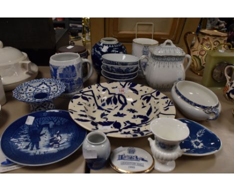 A mixed lot of vintage and retro ceramics, including booths, Royal Copenhagen and more.