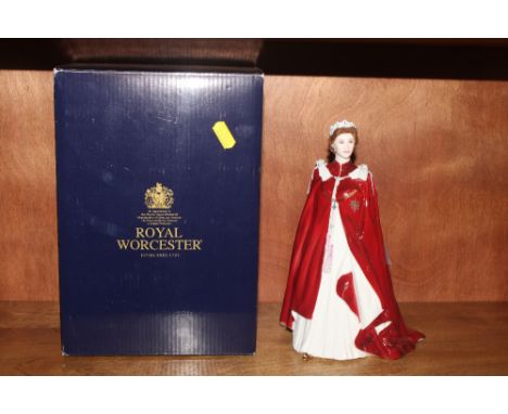 A Royal Worcester figurine of Queen Elizabeth II with original box 