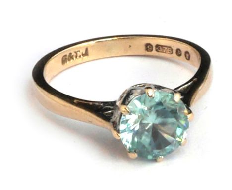 9ct gold ring set with single aquamarine stone, makers mark G &amp; TJ, size F, gross weight 1.67g