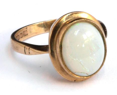 9ct gold ring set with cabochon opal, size J, gross weight 2.5g