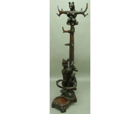 BLACK FOREST HAT AND STICK STAND carved as an adult and cub bear at the foot of a tree with another cub seated at the top 196