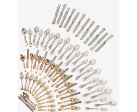 A set of cutlery for 12French white and gilt silverMaker Hippolythe THOMAS, comprising of 12 table knives (l.25 cm), 12 table