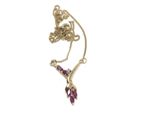 9ct gold ruby &amp; diamond static pendant necklace (2.6g)