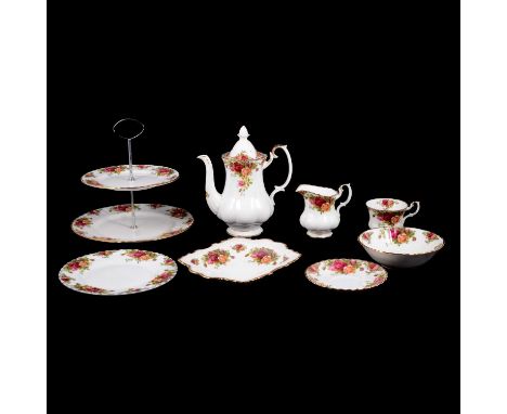 Royal Albert "Old County Roses" tea and dinner service, approximately 54 pieces.Condition report:This lot comprises:6 dinner 