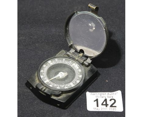 Military marching compass by Bush Rathenow. P&amp;P Group 1 (£14+VAT for the first lot and £1+VAT for subsequent lots) 