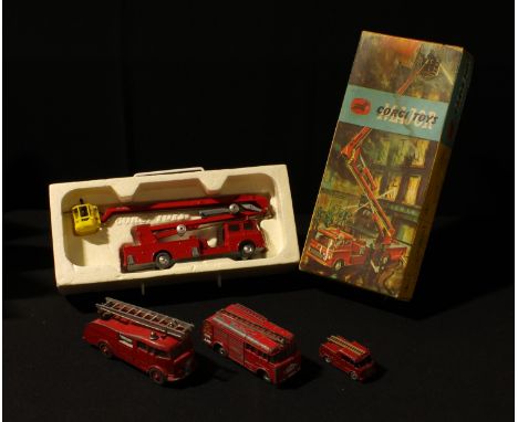 Corgi Major Toys 1127 Simon Snorkel fire engine, boxed; Dinky Supertoys 955 fire engine, unboxed; Dinky Toys 259 fire engine,