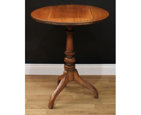 A George III style oak and mahogany tripod occasional table, circular top with fall leaves, turned column, downswept legs, 80