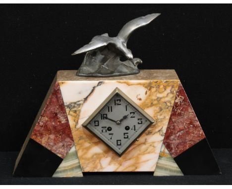 An Art Deco marble mantel clock, 44.5cm wide, c.1935 