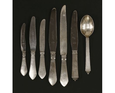 Five silver-handled 'Antik' knives,designed for Georg Jensen by Christian F Heise, anda 'Pyramid' spoon and knife (7)