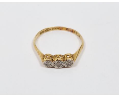 18ct yellow gold, platinum and diamond ring, having a row of three illusion set old cut round diamonds, size N 1/2, approxima
