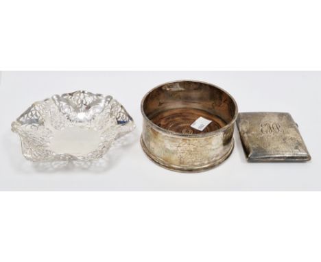 Three items of silver&nbsp;including a George V silver bonbon dish, Birmingham 1931, Roberts &amp; Dore Ltd, of hexagonal for