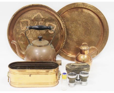Mixed lot of copper and collectable items&nbsp;including a copper planter with rounded ends and brass lion mask drop ring han