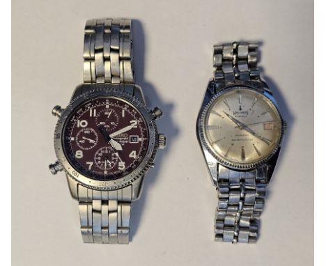 Gent's Seiko chronograph, the red dial with three subsidiary dials and date aperture, with integral bracelet and instruction 