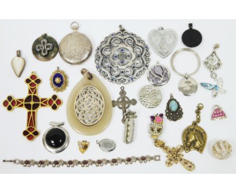 Two vintage sewing boxes&nbsp;filled with costume jewellery including pendants, necklaces, earrings and other jewellery items