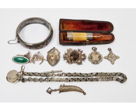 Collection of 19th century and later silver and white metal jewellery including a Scottish brooch claw-set with a faceted smo