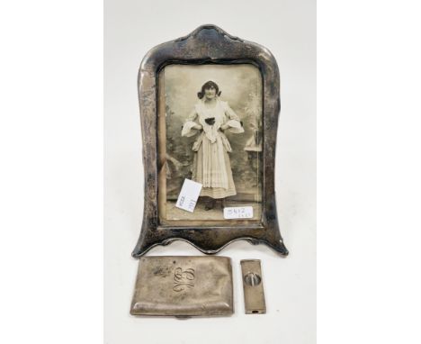 Collection of three items of silver&nbsp;including a George V silver-mounted photograph frame, Birmingham 1919 (makers marks 
